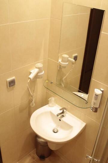 Фото номера Двухместный номер с 2 отдельными кроватями Отель Hotel Zorza г. Намыслув 9